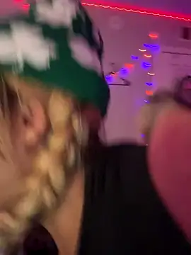 Snapshot of N1NT3NDH03 chatting on November 2025 04:45:01 AM N1NT3NDH03 online show from November 2025 04:45:01 AM