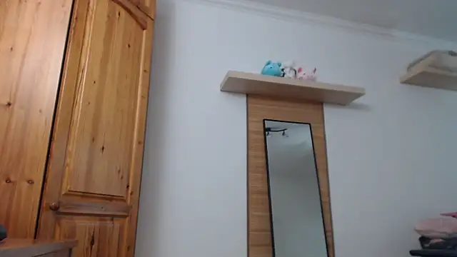 Lisakisss online show from April 2026 06:53:02 AM