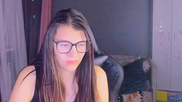 MollyLollipop online show from March 2026 06:01:01 PM