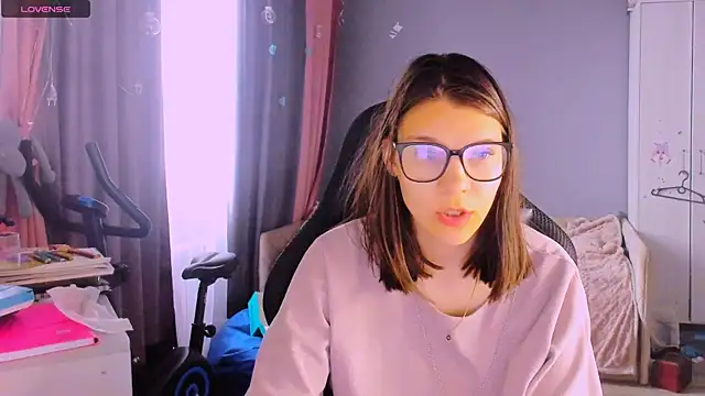 MollyLollipop online show from May 2026 08:17:01 AM