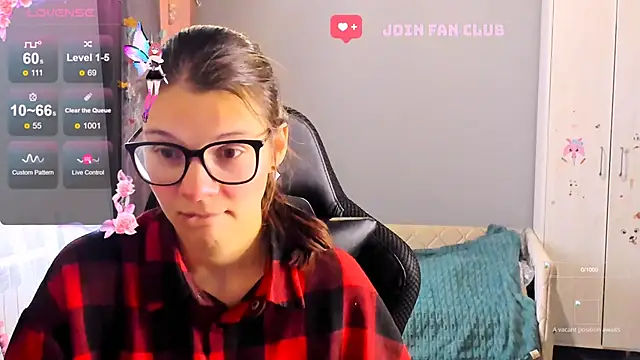 MollyLollipop online show from October 2025 04:49:02 AM