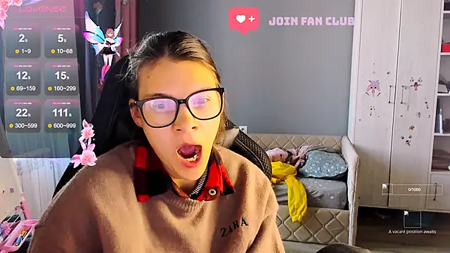 MollyLollipop online show from October 2025 04:06:01 AM