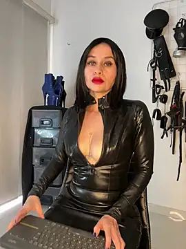 mylatexpleasure online show from July 2026 07:24:02 PM
