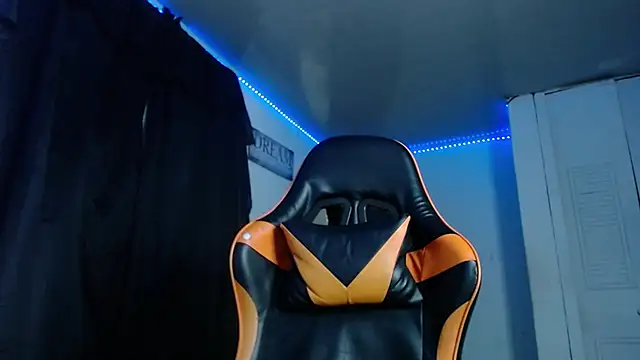 Snapshot of Adam_Hudsond chatting on September 2025 10:52:01 AM Adam Hudsond online show from September 2025 10:52:01 AM