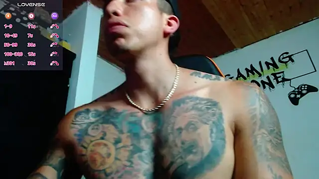 Snapshot of Adam_Hudsond chatting on February 2025 08:23:02 PM Adam Hudsond online show from February 2025 08:23:02 PM