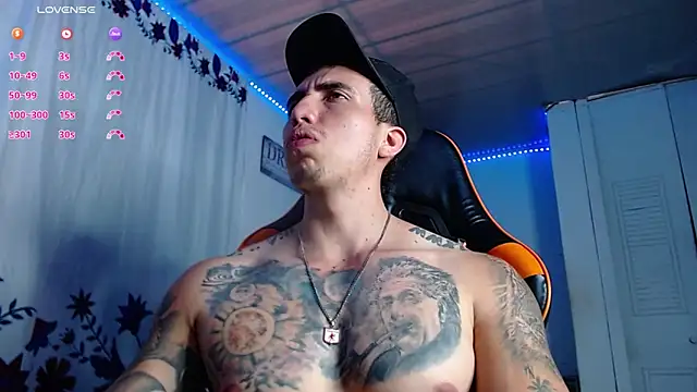 Adam Hudsond online show from December 2025 09:39:01 PM