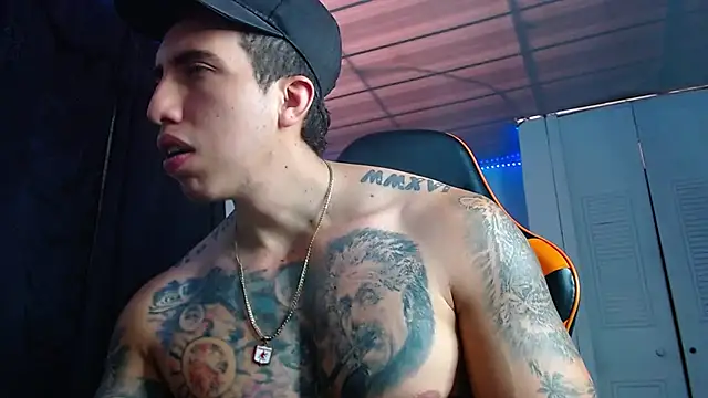 Adam Hudsond online show from November 2025 01:49:01 PM