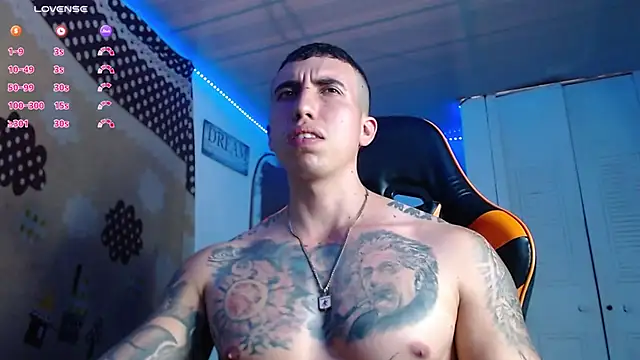 Adam Hudsond online show from November 2025 09:59:02 PM