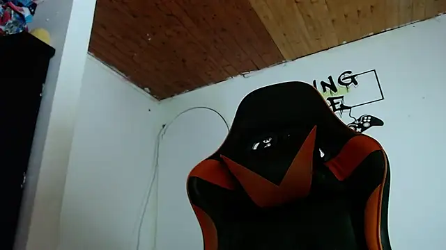 Snapshot of Adam_Hudsond chatting on January 2025 02:15:01 AM Adam Hudsond online show from January 2025 02:15:01 AM