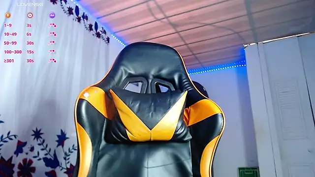 Adam Hudsond online show from December 2025 01:28:01 PM