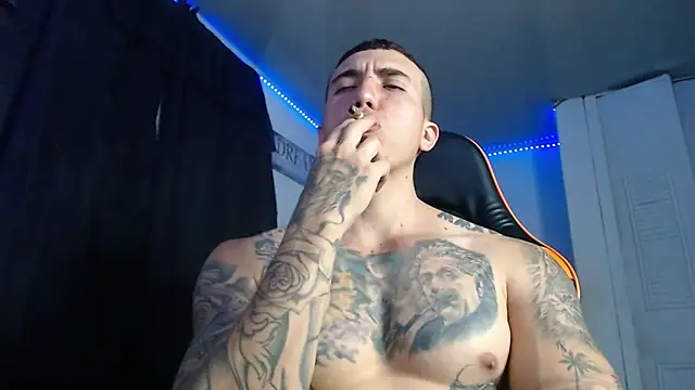 Snapshot of Adam_Hudsond chatting on September 2025 01:22:02 AM Adam Hudsond online show from September 2025 01:22:02 AM