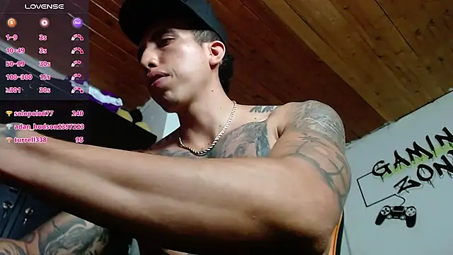 Snapshot of Adam_Hudsond chatting on February 2025 02:29:02 AM Adam Hudsond online show from February 2025 02:29:02 AM