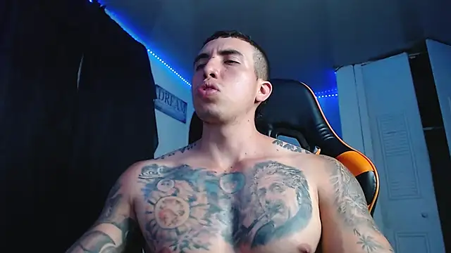 Snapshot of Adam_Hudsond chatting on September 2025 02:51:02 AM Adam Hudsond online show from September 2025 02:51:02 AM