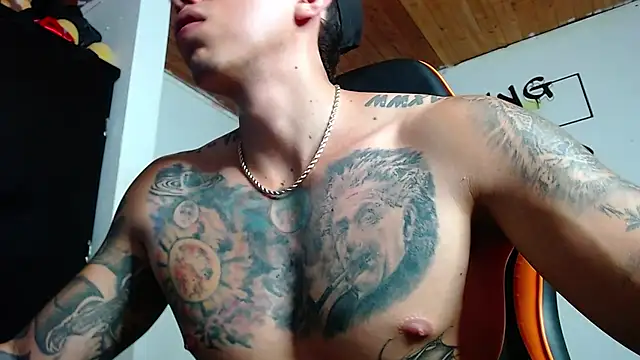 Snapshot of Adam_Hudsond chatting on January 2025 09:50:01 PM Adam Hudsond online show from January 2025 09:50:01 PM