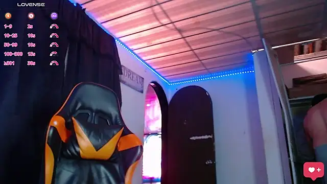 Snapshot of Adam_Hudsond chatting on September 2025 01:28:02 PM Adam Hudsond online show from September 2025 01:28:02 PM