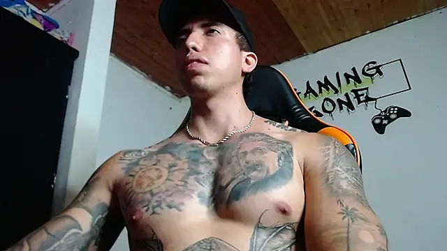 Snapshot of Adam_Hudsond chatting on March 2025 11:58:02 AM Adam Hudsond online show from March 2025 11:58:02 AM