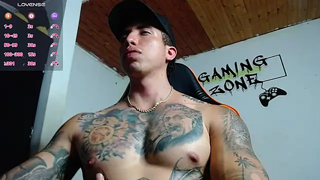 Snapshot of Adam_Hudsond chatting on February 2025 04:38:01 PM Adam Hudsond online show from February 2025 04:38:01 PM