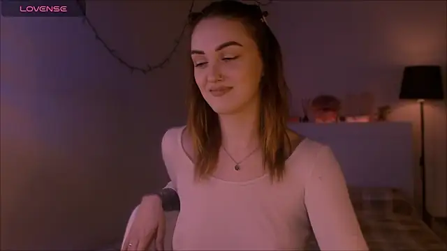 LilyFarey online show from October 2025 07:06:01 PM