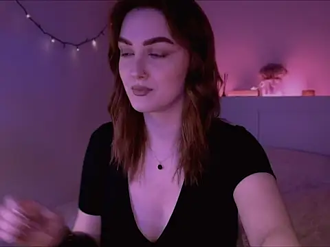 LilyFarey online show from February 2025 06:19:02 PM