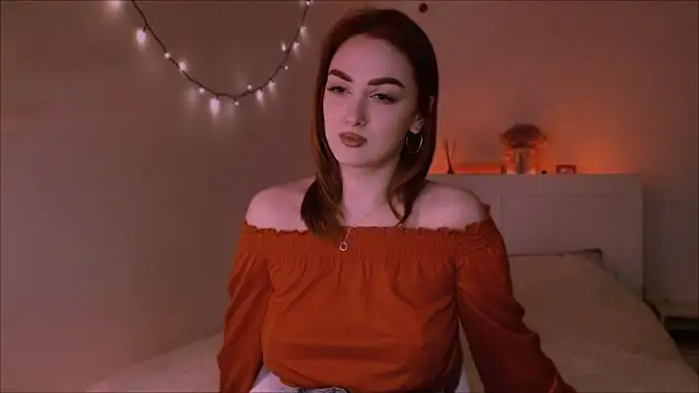 LilyFarey online show from March 2025 06:43:02 PM