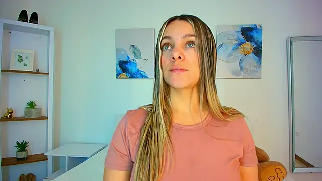 Isabella Harley online show from March 2026 01:26:02 PM