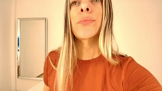 Isabella Harley online show from February 2026 01:22:02 PM