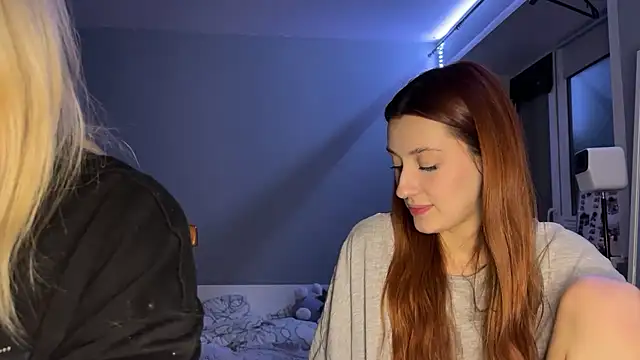 Uniarten online show from November 2025 08:23:02 PM