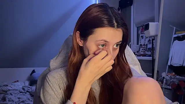 Uniarten online show from November 2025 08:30:01 PM