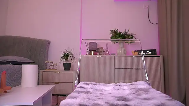 lildiaa online show from May 2026 03:58:02 PM