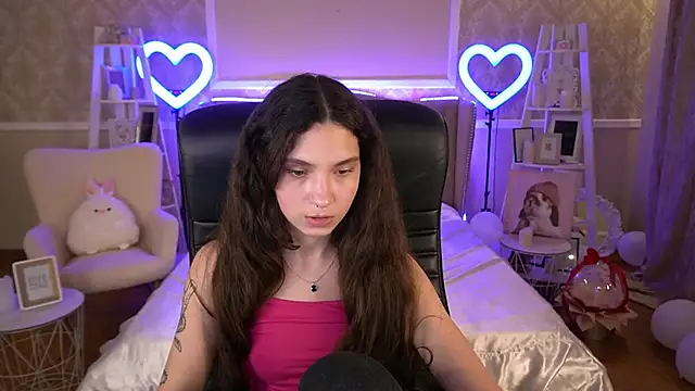Snapshot of BabyFlowerr chatting on March 2025 04:38:02 AM BabyFlowerr online show from March 2025 04:38:02 AM