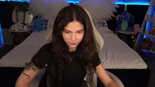 Snapshot of BabyFlowerr chatting on October 2025 07:03:02 PM BabyFlowerr online show from October 2025 07:03:02 PM