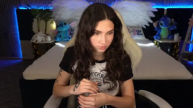 Snapshot of BabyFlowerr chatting on October 2025 07:04:02 PM BabyFlowerr online show from October 2025 07:04:02 PM