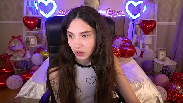 Snapshot of BabyFlowerr chatting on February 2025 04:46:02 AM BabyFlowerr online show from February 2025 04:46:02 AM