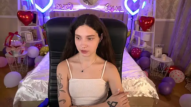 Snapshot of BabyFlowerr chatting on February 2025 04:16:02 AM BabyFlowerr online show from February 2025 04:16:02 AM
