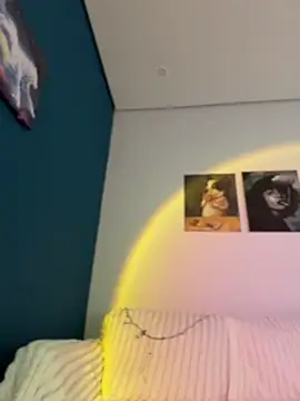 Kylie Desire online show from November 2025 04:38:02 AM