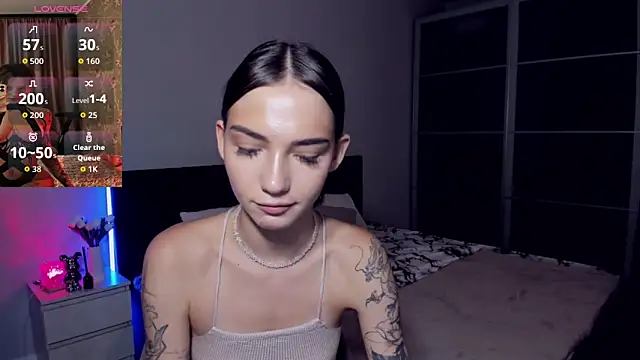 Snapshot of SophieCatty chatting on September 2025 07:46:02 PM SophieCatty online show from September 2025 07:46:02 PM