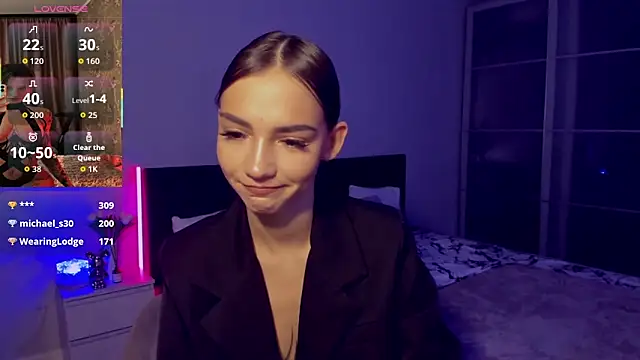 Snapshot of SophieCatty chatting on October 2025 12:43:01 AM SophieCatty online show from October 2025 12:43:01 AM