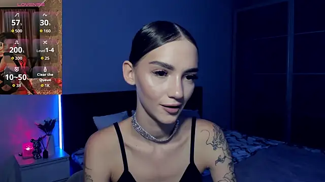 Snapshot of SophieCatty chatting on September 2025 01:26:02 PM SophieCatty online show from September 2025 01:26:02 PM