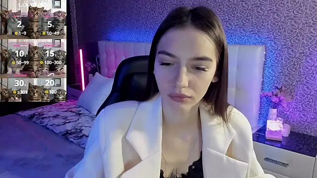 Snapshot of SophieCatty chatting on March 2025 07:24:01 AM SophieCatty online show from March 2025 07:24:01 AM