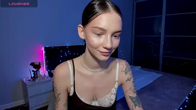 SophieCatty online show from March 2026 12:11:01 AM