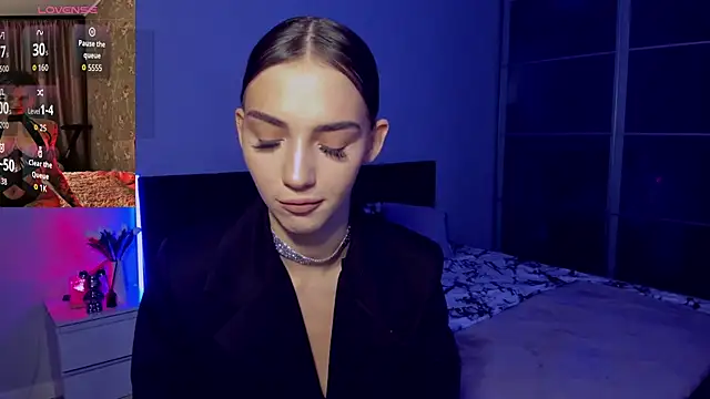 Snapshot of SophieCatty chatting on October 2025 02:51:02 PM SophieCatty online show from October 2025 02:51:02 PM