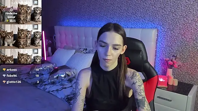 Snapshot of SophieCatty chatting on February 2025 05:59:01 PM SophieCatty online show from February 2025 05:59:01 PM