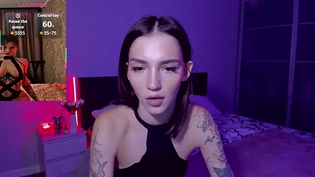 Snapshot of SophieCatty chatting on December 2025 03:44:01 PM SophieCatty online show from December 2025 03:44:01 PM