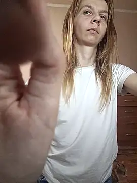 Snapshot of Bell_a_mi_ chatting on June 2026 02:12:01 PM Bell a mi online show from June 2026 02:12:01 PM