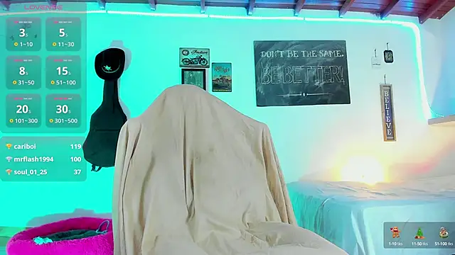 Snapshot of RyanCarter_ chatting on January 2025 11:02:02 PM RyanCarter  online show from January 2025 11:02:02 PM