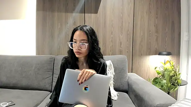 itsyourcassie online show from September 2025 12:14:01 AM