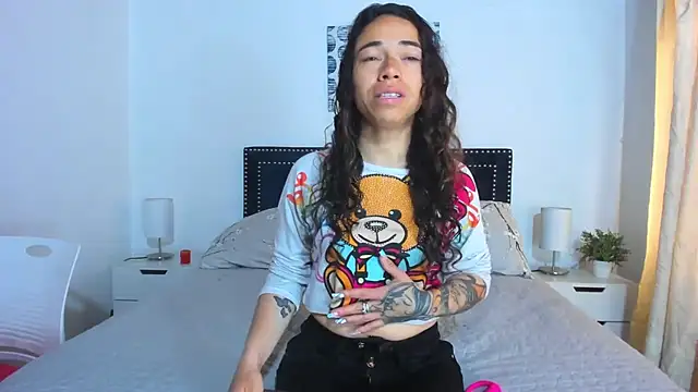 ZulyMichels online show from September 2025 12:42:02 PM