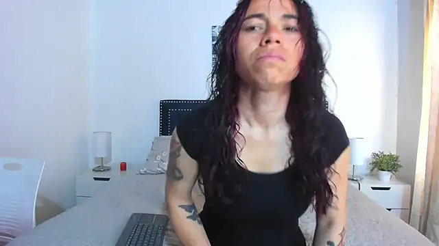 ZulyMichels online show from October 2025 01:12:02 PM