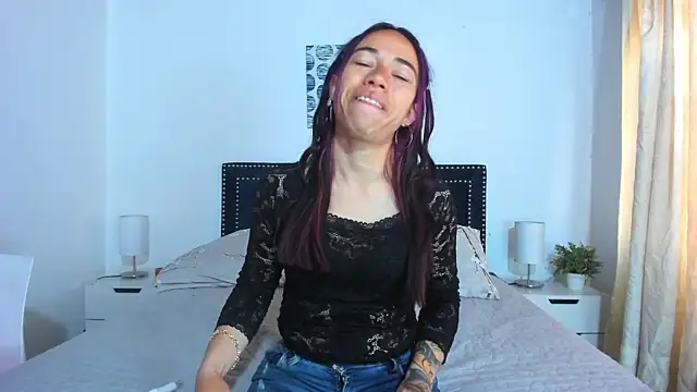 ZulyMichels online show from September 2025 12:34:02 PM