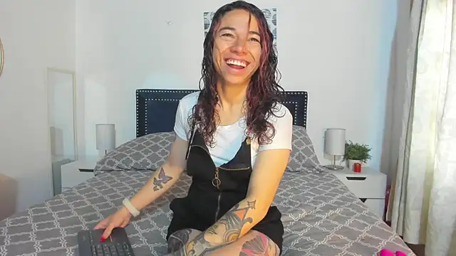 ZulyMichels online show from March 2026 12:17:01 PM